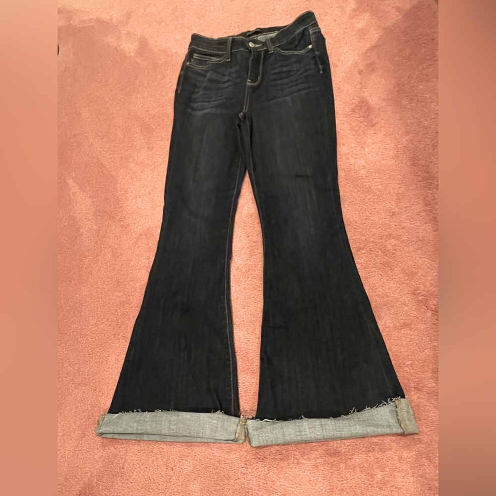 👖JUDY BLUE High waist Raw Hem Flared Leg Jeans👖